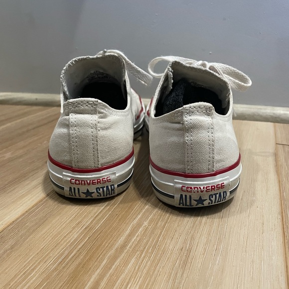 Converse White low tops women’s 8 - Picture 7 of 8